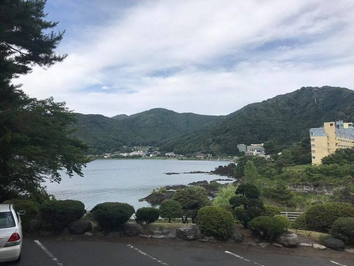View from the Hotel Kawaguchiko Hotel (河口湖ホテル) -- Kawaguchiko Hotel (河口湖ホテル) -- Fujikawaguchiko-machi, Yamanashi, Japan -- Copyright 2018 Jeffrey Friedl, http://regex.info/blog/