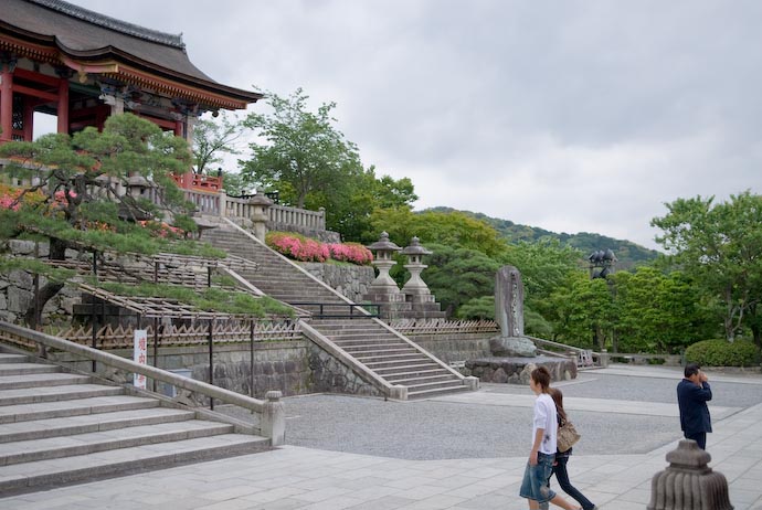More Steps -- Kyoto, Japan -- Copyright 2007 Jeffrey Eric Francis Friedl, http://regex.info/blog/