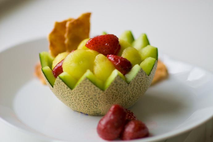 Melon, Strawberry, and some Cookies (Breakfast of Champions) -- Kyoto, Japan -- Copyright 2007 Jeffrey Eric Francis Friedl, http://regex.info/blog/