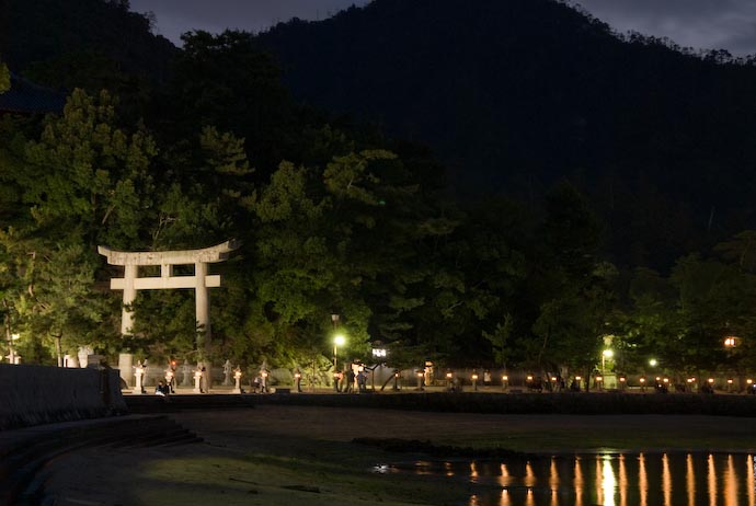 Stone Gate and Path -- Miyajima, Hiroshima, Japan -- Copyright 2007 Jeffrey Eric Francis Friedl