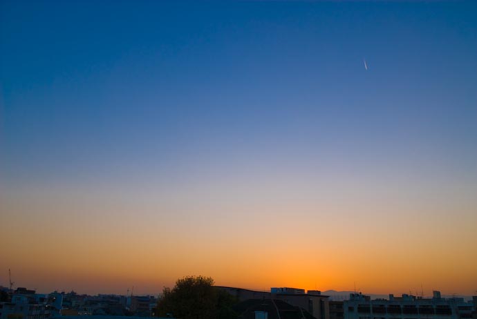 Dusk above Kyoto -- Kyoto, Japan -- Copyright 2007 Jeffrey Eric Francis Friedl, http://regex.info/blog/