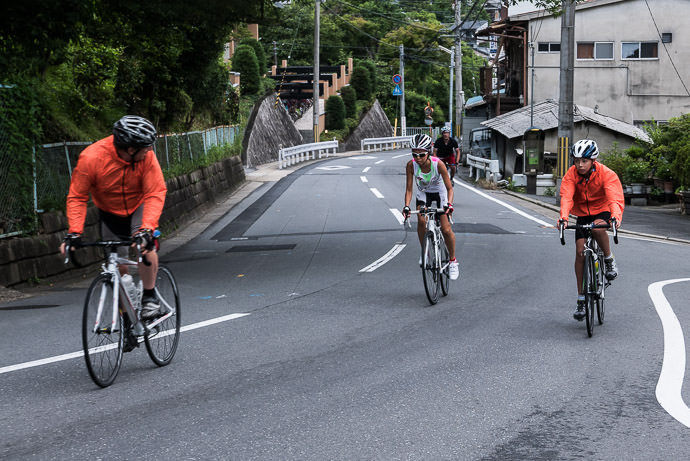 Minor Slope 6:46 AM (+30 min) - 10 km (6.3 miles) taken while cycling at 19 kph (12 mph) -- Kyoto, Japan -- Copyright 2015 Jeffrey Friedl, http://regex.info/blog/