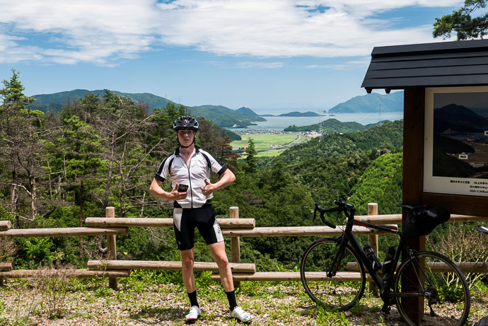 Antti's Best Smile 11:33 am (from start: 7h 9m / 90 km / 56.0 miles) -- Fukui, Japan -- Copyright 2015 Jeffrey Friedl, http://regex.info/blog/