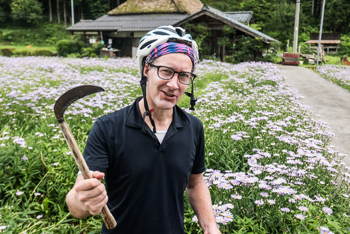 Arthur Lauritsen will kindly help you cut your flowers -- Kyoto, Japan -- Copyright 2015 Jeffrey Friedl, http://regex.info/blog/