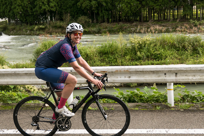 Making 40kph Look Like Nothing taken while cycling at 40 kph (25 mph) -- Kyoto, Japan -- Copyright 2015 Jeffrey Friedl, http://regex.info/blog/