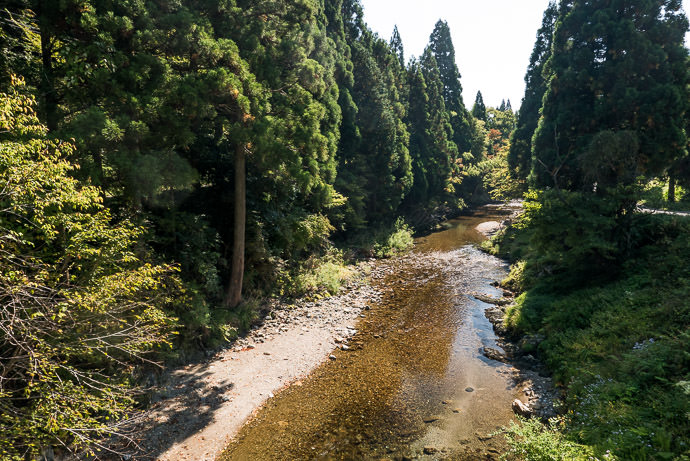 Small Stream from a bridge crossing over it -- Takashima, Shiga, Japan -- Copyright 2015 Jeffrey Friedl, http://regex.info/blog/ -- This photo is licensed to the public under the Creative Commons Attribution-NonCommercial 4.0 International License http://creativecommons.org/licenses/by-nc/4.0/ (non-commercial use is freely allowed if proper attribution is given, including a link back to this page on http://regex.info/ when used online)