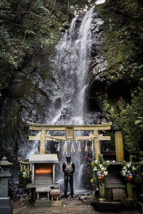 Kuuya Shrine (空也神社) -- Kyoto, Japan -- Copyright 2016 Jeffrey Friedl, http://regex.info/blog/