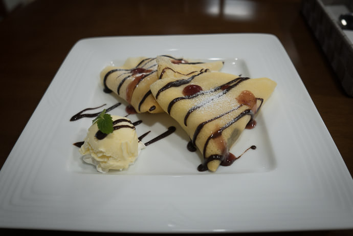 Just Desserts Crepes at Cafe Morning Glory, southern Kyoto -- Kyoto, Japan -- Copyright 2017 Jeffrey Friedl, http://regex.info/blog/ -- This photo is licensed to the public under the Creative Commons Attribution-NonCommercial 4.0 International License http://creativecommons.org/licenses/by-nc/4.0/ (non-commercial use is freely allowed if proper attribution is given, including a link back to this page on http://regex.info/ when used online)
