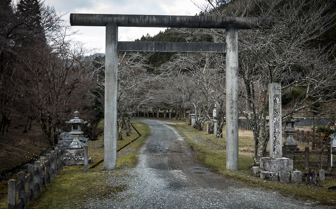 Random Shrine Along the Way (the trees look to be cherry, so they'll be blooming in six weeks) Taji Shrine (多治神社) -- Taji Shrine (多治神社) -- Nantan, Kyoto, Japan -- Copyright 2017 Jeffrey Friedl, http://regex.info/blog/ -- This photo is licensed to the public under the Creative Commons Attribution-NonCommercial 4.0 International License http://creativecommons.org/licenses/by-nc/4.0/ (non-commercial use is freely allowed if proper attribution is given, including a link back to this page on http://regex.info/ when used online)