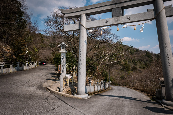 Hairpin at the Shrine the road falling away at a preciptious rate ( the shrine is behind me ) -- Higashiomi, Shiga, Japan -- Copyright 2017 Jeffrey Friedl, http://regex.info/blog/ -- This photo is licensed to the public under the Creative Commons Attribution-NonCommercial 4.0 International License http://creativecommons.org/licenses/by-nc/4.0/ (non-commercial use is freely allowed if proper attribution is given, including a link back to this page on http://regex.info/ when used online)