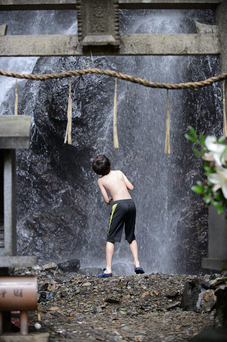 Really Tall  --  Kuuya-taki Waterfall (空也滝)  --  Kyoto, Japan  --  Copyright 2012 Jeffrey Friedl, http://regex.info/blog/