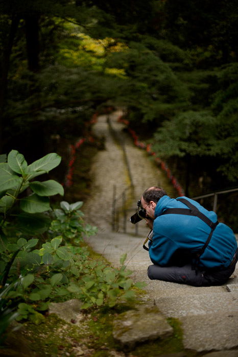 Photographing “Nothing”  --  Kongorinji Temple (金剛輪寺)  --  Echi, Shiga, Japan  --  Copyright 2012 Jeffrey Friedl, http://regex.info/blog/  --  This photo is licensed to the public under the Creative Commons Attribution-NonCommercial 3.0 Unported License http://creativecommons.org/licenses/by-nc/3.0/ (non-commercial use is freely allowed if proper attribution is given, including a link back to this page on http://regex.info/ when used online)