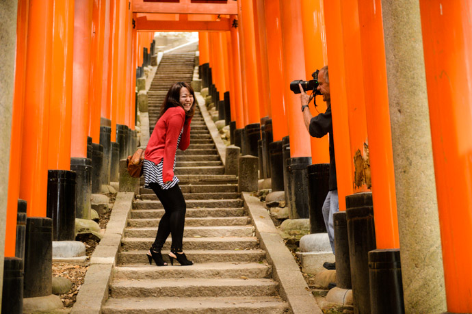 Fushimi Inari Shrine (伏見稲荷大社) -- Kyoto, Japan -- Copyright 2013 Jeffrey Friedl, http://regex.info/blog/