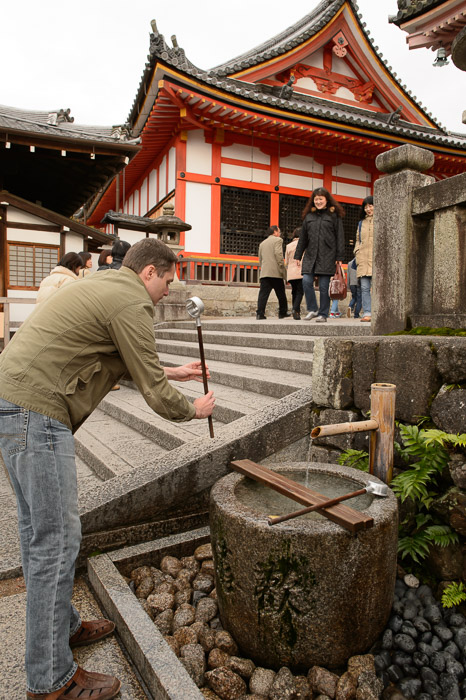 Kiyomizu Temple (清水寺) -- Kyoto, Japan -- Copyright 2013 Jeffrey Friedl, http://regex.info/blog/