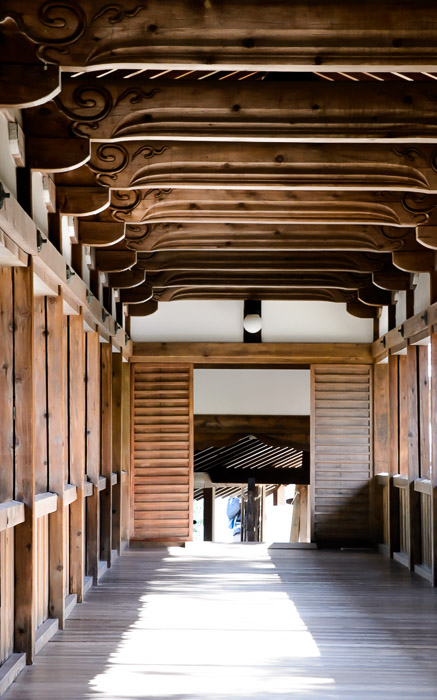 desktop background image of fall-foliage scenes at the Seiryoji Temple (清涼時) in Kyoto Japan -- Covered Walkway with rich wood ceiling beams Seiryoji Temple (清涼時) -- Seiryoji Temple (清涼時) -- Copyright 2013 Jeffrey Friedl, http://regex.info/blog/ -- This photo is licensed to the public under the Creative Commons Attribution-NonCommercial 3.0 Unported License http://creativecommons.org/licenses/by-nc/3.0/ (non-commercial use is freely allowed if proper attribution is given, including a link back to this page on http://regex.info/ when used online)