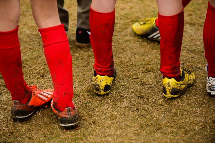 Muddy Fun kids' soccer at Mitsuike Sports Ground (三ツ 池運動公園) in Kusatsu Japan -- Mitsuike Sports Ground (三ツ池運動公園) -- Kusatsu, Shiga, Japan -- Copyright 2014 Jeffrey Friedl, http://regex.info/blog/