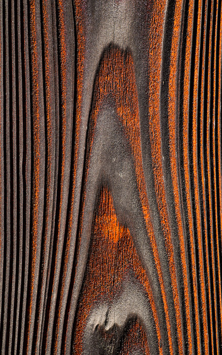desktop background image of a richly-patterned exterior wood door with exposed wood grain, at the Zuishin Temple (随心院) in Kyoto Japan -- Zuishin Temple (随心院) -- Copyright 2014 Jeffrey Friedl, http://regex.info/blog/ -- This photo is licensed to the public under the Creative Commons Attribution-NonCommercial 4.0 International License http://creativecommons.org/licenses/by-nc/4.0/ (non-commercial use is freely allowed if proper attribution is given, including a link back to this page on http://regex.info/ when used online)