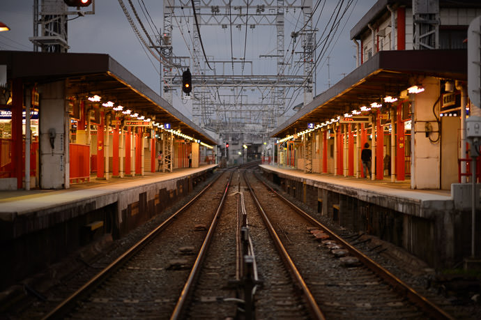 Keihan Fushimi Inari Station (京阪伏見稲荷駅) -- Kyoto, Japan -- Copyright 2014 Jeffrey Friedl, http://regex.info/blog/