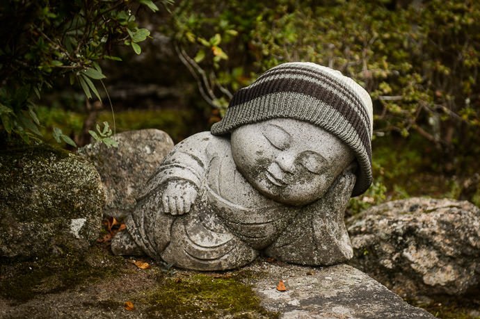 Nap Time cute little statues were here and there -- Daishoin Temple (大聖院) -- Miyajima, Hiroshima, Japan -- Copyright 2014 Jeffrey Friedl, http://regex.info/blog/
