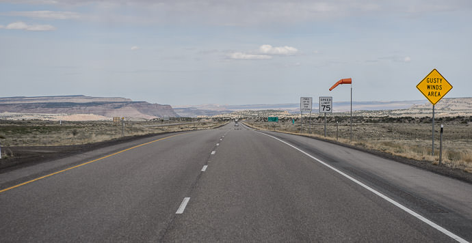 This Afternoon starting the long drive toward Denver taken one-handed while driving at 66 mph 午後：デンヴァ市(コロラド州)に向かっている長い運転 -- Sevier County, Utah, United States -- Copyright 2015 Jeffrey Friedl, http://regex.info/blog/