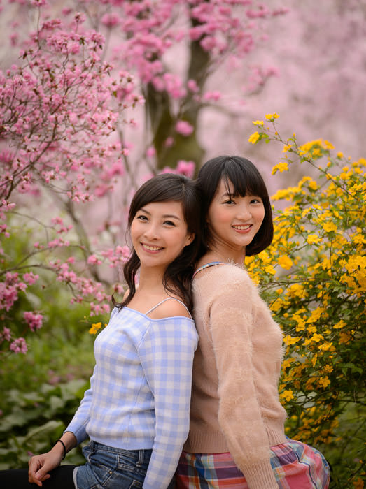 Joanne and Ting Ting -- Haradanien (原谷苑) -- Kyoto, Japan -- Copyright 2015 Jeffrey Friedl, http://regex.info/blog/