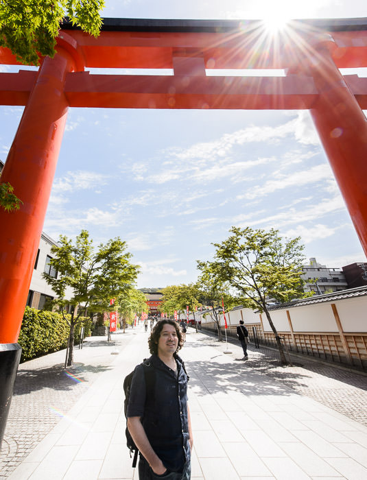 Matt a bit apprehensive moments after we met for the first time -- Fushimi-Inari Taisha Shrine (伏見稲荷大社) -- Kyoto , Kyoto, Japan -- Copyright 2015 Jeffrey Friedl, http://regex.info/blog/