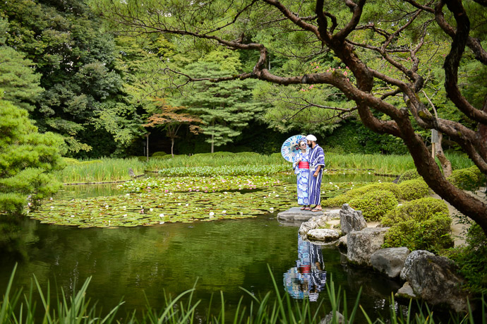 The Garden All to Themselves Heian Shrine (平安神宮), Kyoto Japan -- Heian Shrine (平安神宮) -- Copyright 2017 Jeffrey Friedl, http://regex.info/blog/