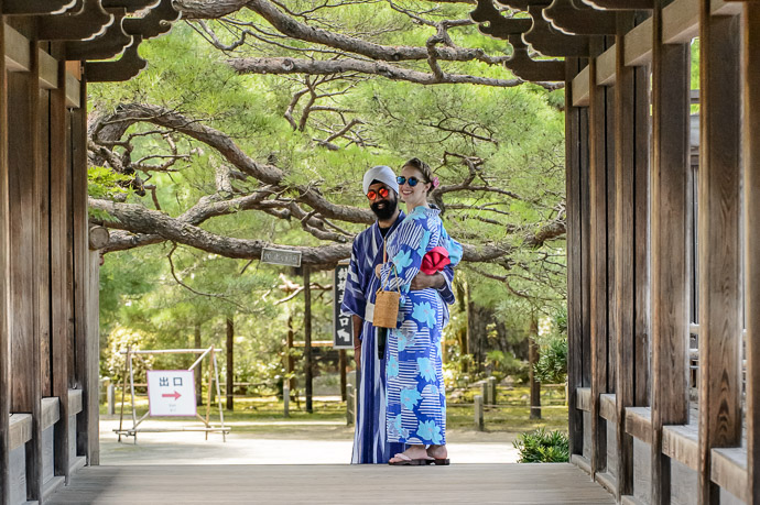 Heian Shrine (平安神宮) -- Kyoto, Japan -- Copyright 2017 Jeffrey Friedl, http://regex.info/blog/