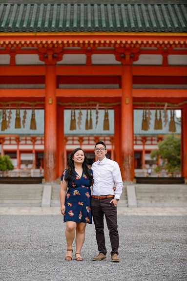 Standard Posed Shot -- Heian Shrine (平安神宮) -- Kyoto, Japan -- Copyright 2017 Jeffrey Friedl, http://regex.info/blog/