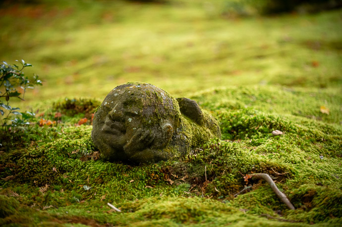 Slumbering Jizo -- Sanzen-in Temple (三千院) -- Kyoto, Japan -- Copyright 2018 Jeffrey Friedl, http://regex.info/blog/ -- This photo is licensed to the public under the Creative Commons Attribution-NonCommercial 4.0 International License http://creativecommons.org/licenses/by-nc/4.0/ (non-commercial use is freely allowed if proper attribution is given, including a link back to this page on http://regex.info/ when used online)