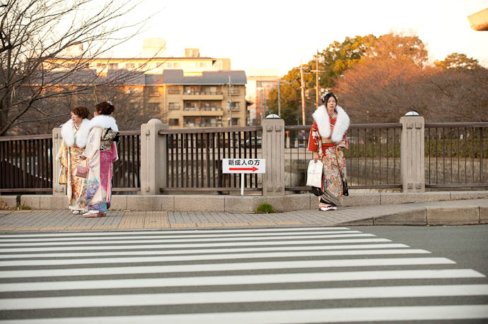 New Adults this way -- Kyoto, Japan -- Copyright 2009 Jeffrey Friedl, http://regex.info/blog/