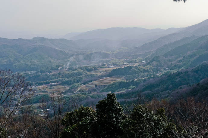 More Views, More Haze -- Kyoto, Japan -- Copyright 2009 Jeffrey Friedl, http://regex.info/blog/