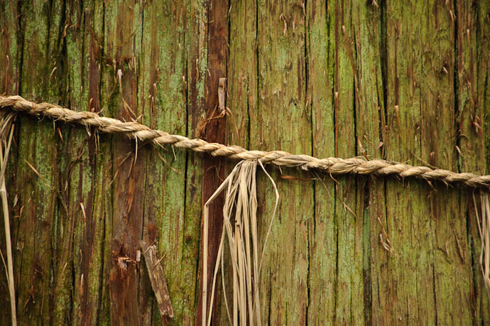 Bound The lack of focus in this shot is bound to annoy. Otherwise, it would have been a nice desktop-background photo -- Hiyoshi Shrine, in Hanasebeshhochou -- Kyoto, Japan -- Copyright 2009 Jeffrey Friedl, http://regex.info/blog/