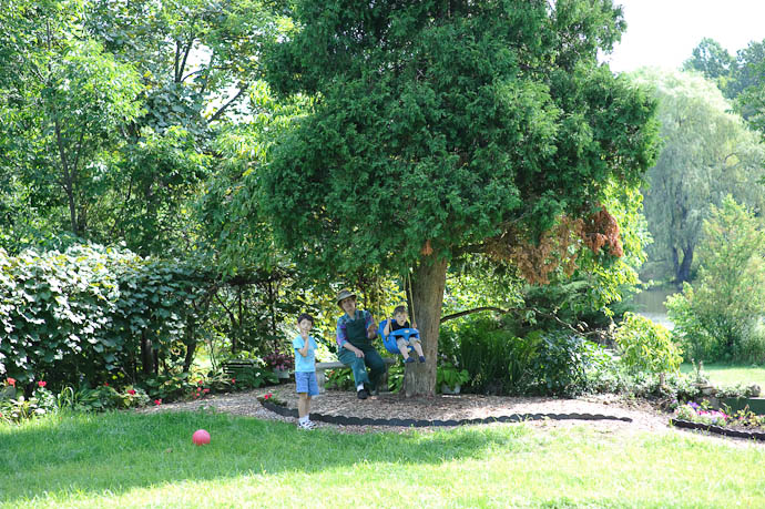 Anthony, Grandma, and Luke -- Rootstown, Ohio, USA -- Copyright 2009 Jeffrey Friedl, http://regex.info/blog/