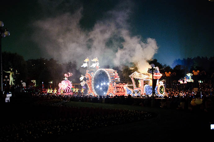 Whoopee -- Tokyo Disneyland -- Urayasu, Chiba, Japan -- Copyright 2009 Jeffrey Friedl, http://regex.info/blog/