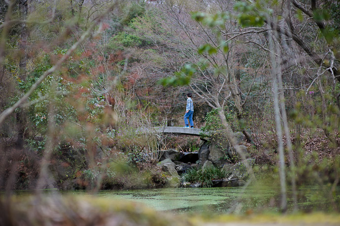 Far Side of the Lake -- Sunainosato -- Otsu, Shiga, Japan -- Copyright 2010 Jeffrey Friedl, http://regex.info/blog/
