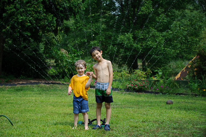 Cousins 4 year old Josh Kreta &nbsp;&middot;&nbsp;7 year old Anthony -- Rootstown, OH, USA -- Copyright 2010 Jeffrey Friedl, http://regex.info/blog/