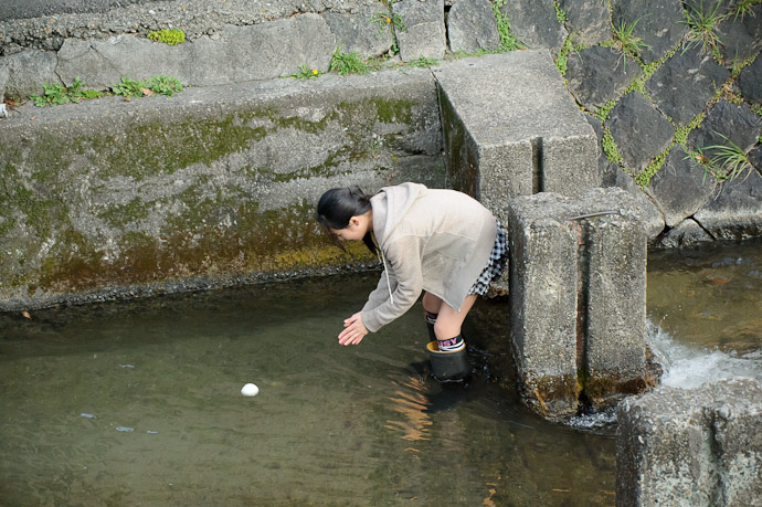 Now the Boots Make Sense -- Kyoto, Japan -- Copyright 2011 Jeffrey Friedl, http://regex.info/blog/