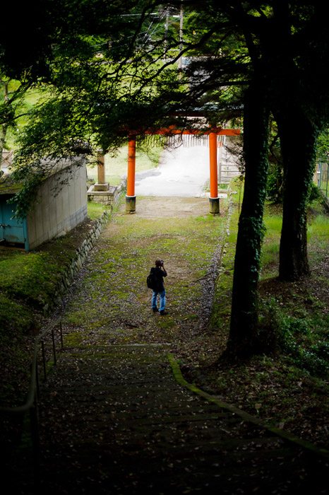 From The First Turn -- Kiyotakigu (清瀧宮) -- Uji, Kyoto, Japan -- Copyright 2011 Jeffrey Friedl, http://regex.info/blog/