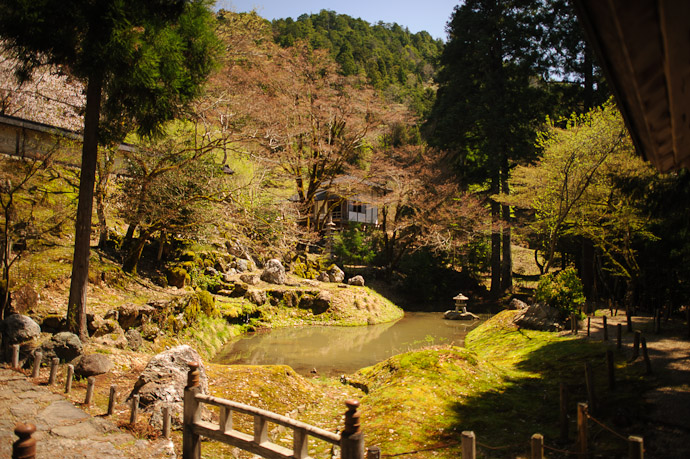 Outer Garden just inside the gate  --  Joushoukou-ji Temple (常照皇寺)  --  Kyoto, Japan  --  Copyright 2012 Jeffrey Friedl, http://regex.info/blog/