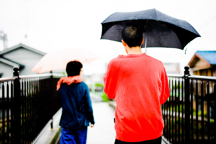 Rain  --  Kyoto, Japan  --  Copyright 2012 Jeffrey Friedl, http://regex.info/blog/