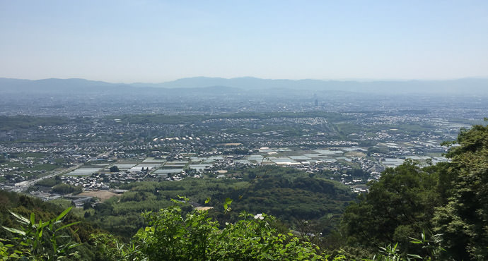 Not From the Top from 415m (of 600m) up Koshioyama (小塩山) 9:14am - taken while moving at 2 kph (1 mph) -- Koshioyama (小塩山) -- Kyoto, Japan -- Copyright 2015 Jeffrey Friedl, http://regex.info/blog/