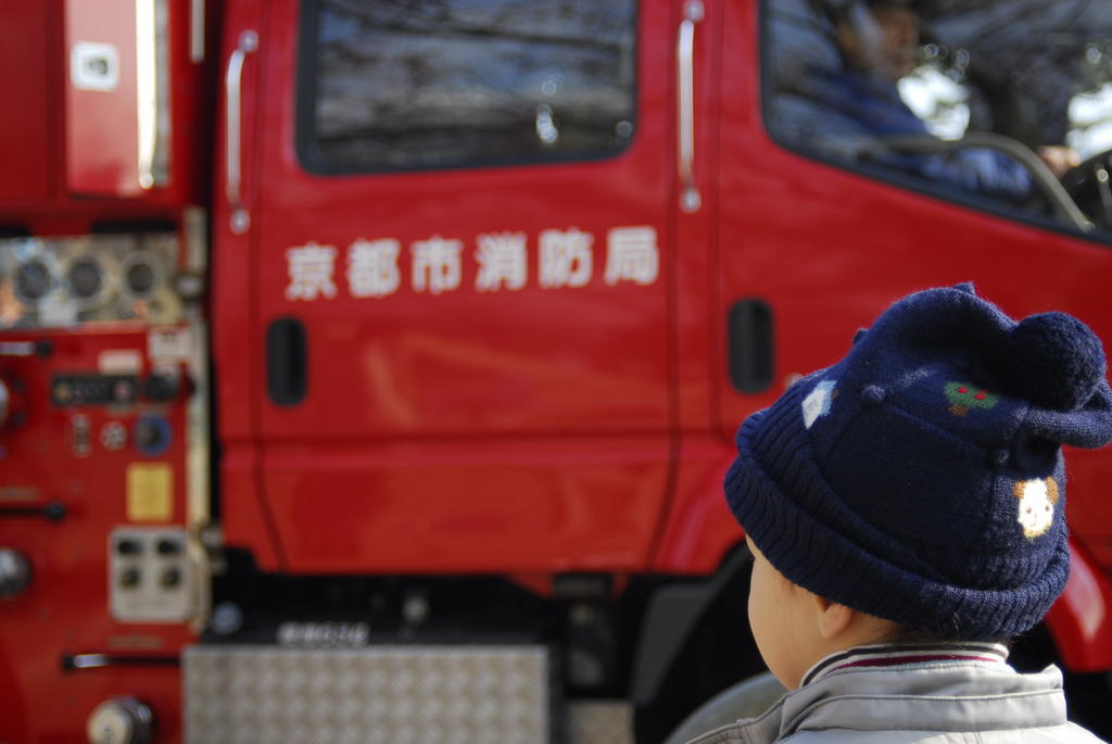 Anthony checking out the fire trucks at the 2006 Kyoto Fire Department's New Year Exhebition, Kyoto Japan